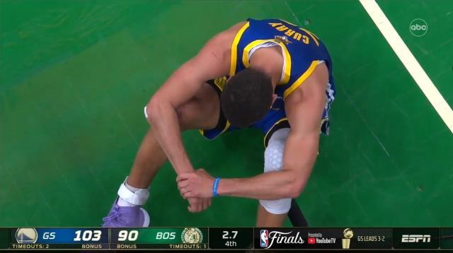 乐鱼中国官网-勇士隐忍2年重登世界之巅！最特别的一冠名曰归来