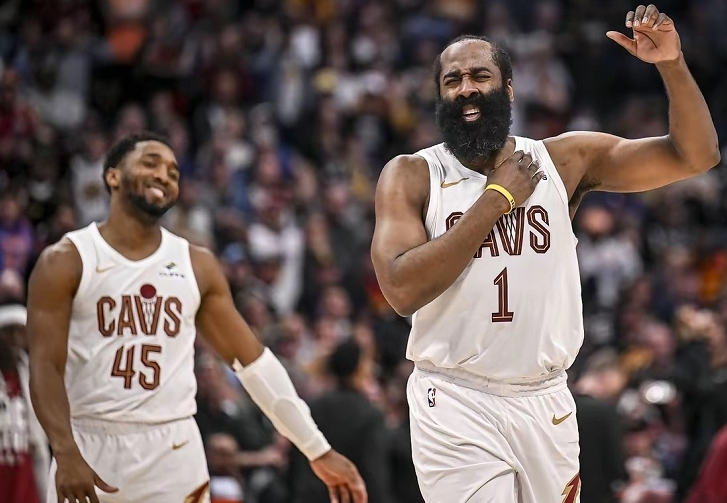 乐鱼体育登录入口-拒绝18分大逆转！米切尔轰31+7+4，哈登23投21分，骑士争3不如保4